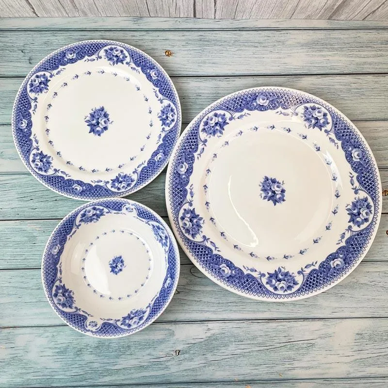 Netherfield Bone China - Set of Four Dinner Plates