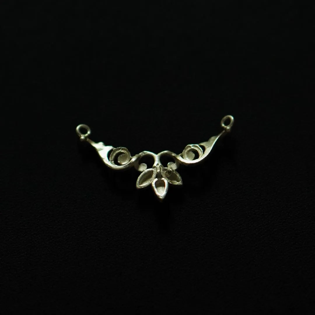 Regal Pendant