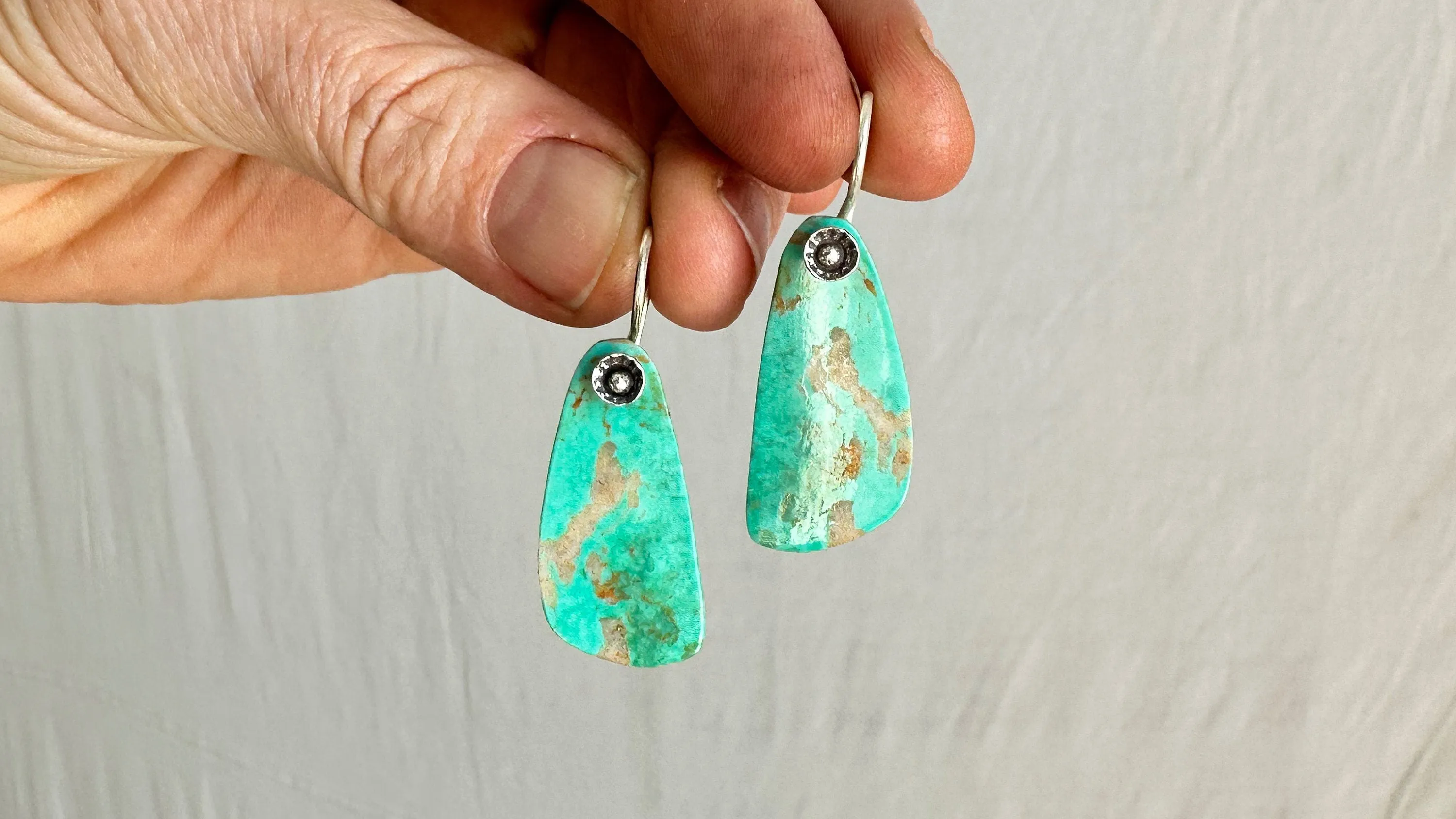 Santo Domingo Pueblo Turquoise Earrings. Kewa. Native American. 1272