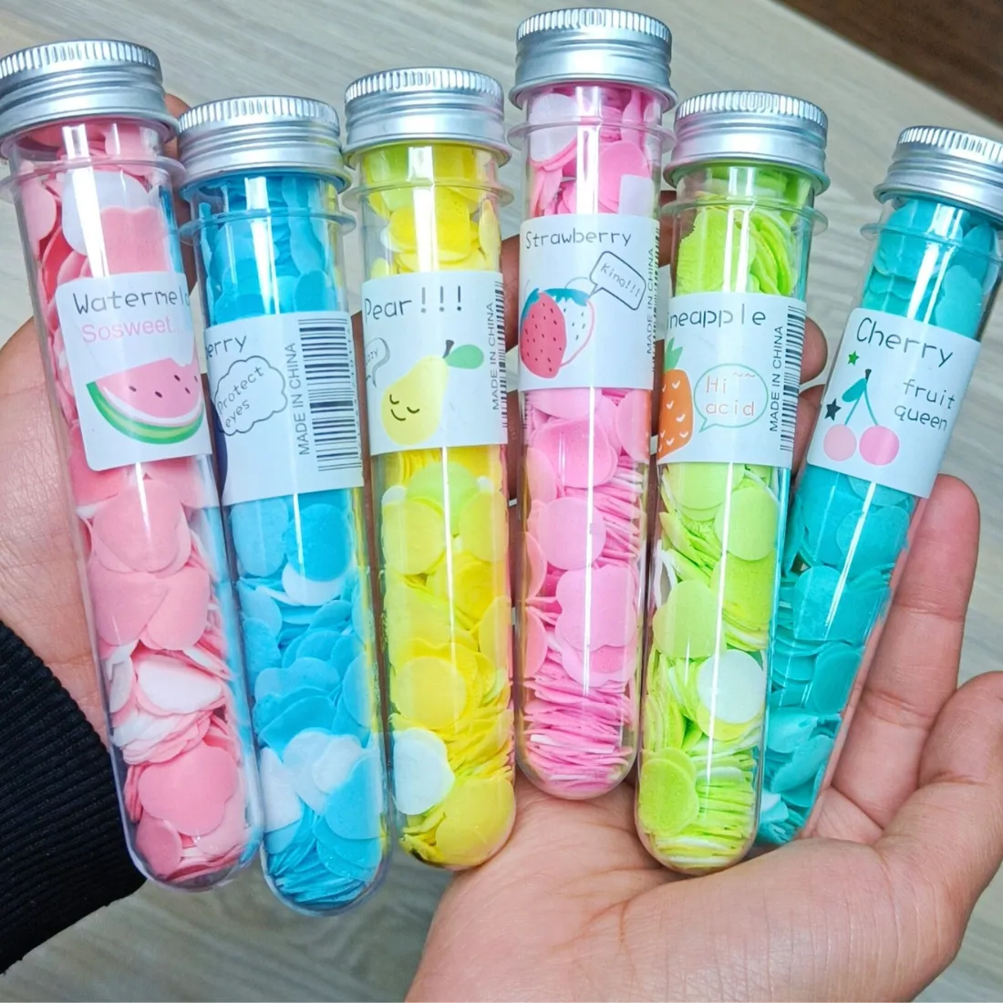 Travel Mini Soap Paper/Disposable Petal Fruit Soap Paper/Portable Bottled Soap Paper/New Hand-washing Soap / Child Hand Washing Soap Paper (Pack of 1, Random Color)
