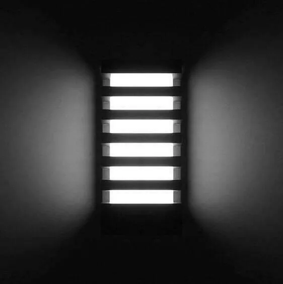 Verti-Modern Rectangular Horizontal Panel Lamp